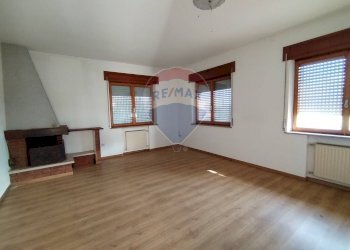 Stanza vuota - Casa indipendente Via Dante
 
8, Pedavena - foto 33