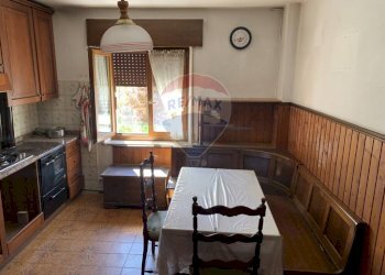 Cucina - Appartamento Via Mussera
159, Chies d'Alpago - foto 14