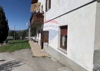 Edificio all\'aperto - Appartamento Via Mussera
159, Chies d'Alpago - foto 24