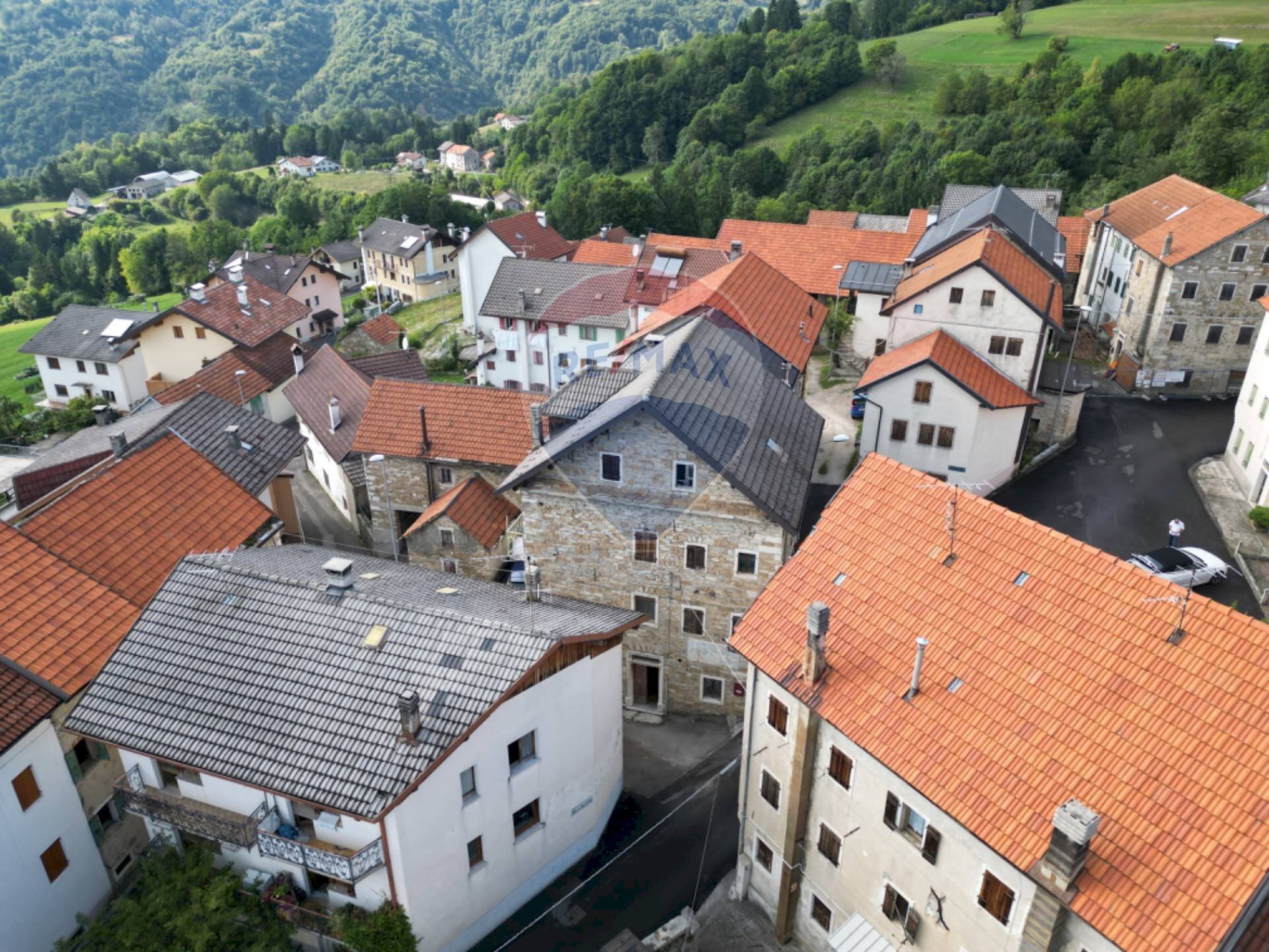 Casa all\'aperto - Rustico Piazza Concordia
 
13, Chies d'Alpago - foto 2