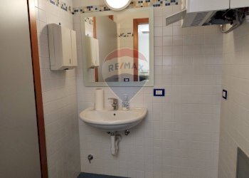 Bagno - Ufficio Via Vittorio Veneto, Belluno - foto 6