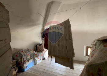 Camera / camera da letto - Casa indipendente Via Meassa
 
Snc, Belluno - foto 32