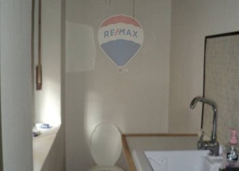 Bagno - Shop Via Vittorio Veneto
 
68, Belluno - photo 9