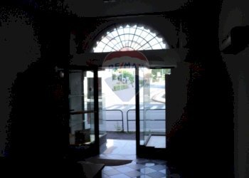 Ricezione / Lobby - Shop Via Vittorio Veneto
 
68, Belluno - photo 11