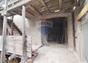 Stanza vuota - Casa semi indipendente Via Rigoi
 
Snc, Lamon - foto 6