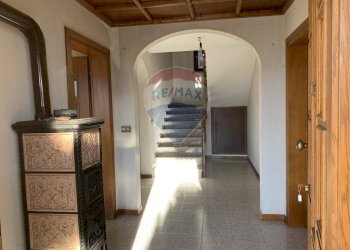 Hall / corridoio - Villa Via Ortigher
 
10, Lamon - foto 6