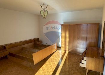 Camera / camera da letto - Villa Via Ortigher
 
10, Lamon - foto 29