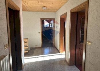 Hall / corridoio - Villa Via Ortigher
 
10, Lamon - foto 37