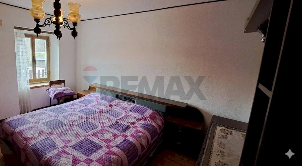 Camera / camera da letto - Casa indipendente Via Ciess
 
8, Lamon - foto 2