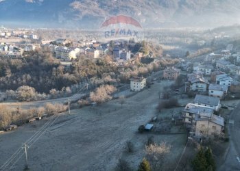 Vista delle montagne - Terreno edificabile Frazione Lastreghe
 
SNC, Ponte nelle Alpi - foto 1