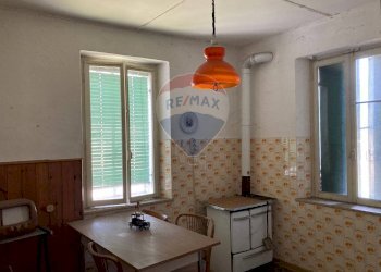 Sala da pranzo - Casa indipendente Strada Statale 51
 
17, Ponte nelle Alpi - foto 2