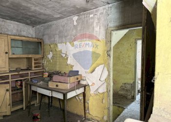 Dispensa di stoccaggio - Semi-detached house Via Roma
 
1, Longarone - photo 4