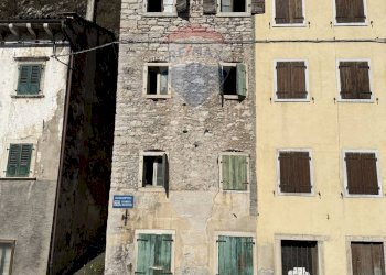 Edificio all\'aperto - Semi-detached house Via Roma
 
1, Longarone - photo 7
