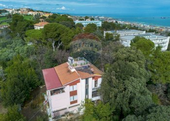 Casa all\'aperto - Casa indipendente Via Ville
 
7, Falconara Marittima - foto 6