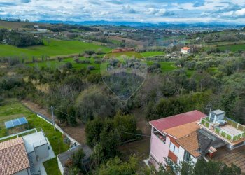 Vista delle montagne - Casa indipendente Via Ville
 
7, Falconara Marittima - foto 8