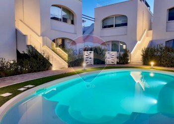 Piscina - Trilocale Via Loreto
 
1, Numana - foto 36