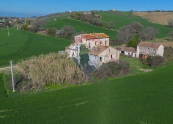 Casa all\'aperto - Rustico VIA DELLE CHIUSE, Jesi - foto 2