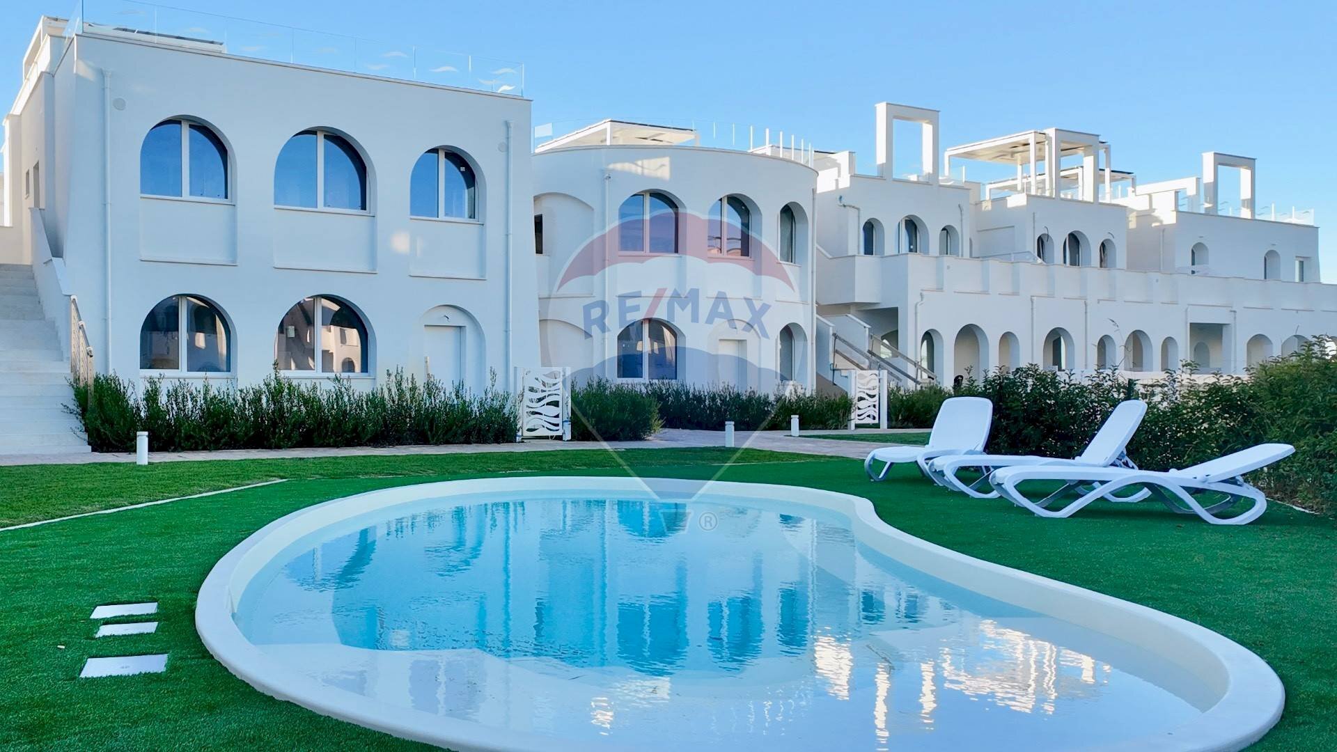 Piscina - Quadrilocale Loreto
 
1, Numana - foto 2