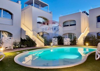 Piscina - Quadrilocale Loreto
 
1, Numana - foto 44