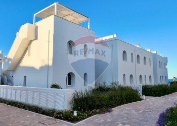 Edificio all\'aperto - Trilocale Via Loreto
 
1, Numana - foto 1