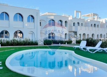 Piscina - Trilocale Via Loreto
 
1, Numana - foto 52