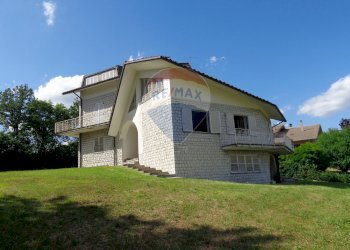 Casa all\'aperto - Villa via San Leo
 
snc, Sassoferrato - foto 10