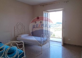 Camera / camera da letto - Villa via San Leo
 
snc, Sassoferrato - foto 32