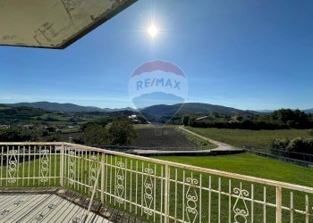 Balcone - Villa via San Leo
 
snc, Sassoferrato - foto 7