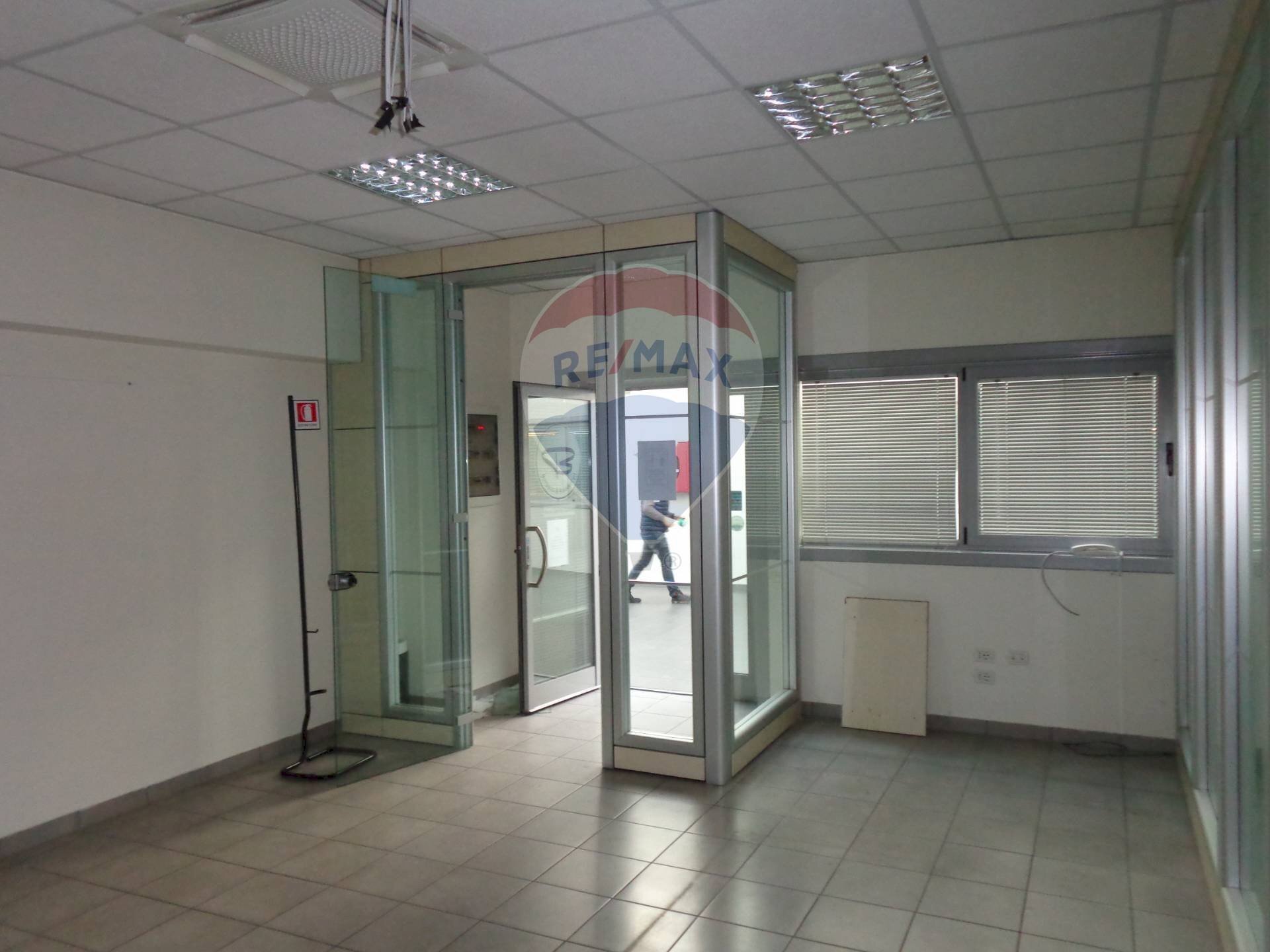 Stanza vuota - Ufficio Falconara Marittima - foto 3