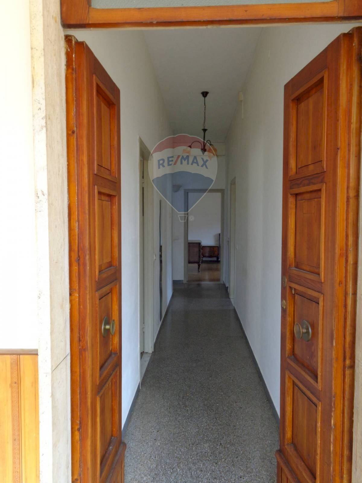 Hall / corridoio - Three-room apartment Via Bruno Buozzi
 
10, Falconara Marittima - photo 3