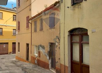 Edificio all\'aperto - Independent house Via Orti Traiani
 
16, Osimo - photo 28