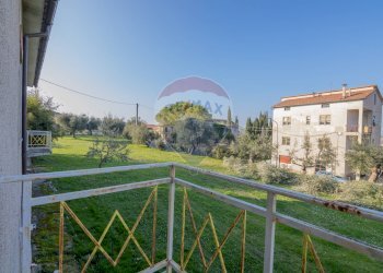 Balcone - Independent house Frazione Villa Torre
 
102, Cingoli - photo 24