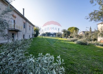 Giardino - Independent house Frazione Villa Torre
 
102, Cingoli - photo 38