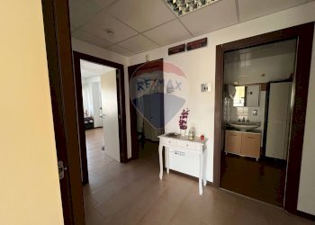 Hall / corridoio - Commercial Premises Via Caduti del Lavoro
 
28, Ancona - photo 9