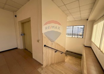 Hall / corridoio - Commercial Premises Via Caduti del Lavoro
 
28, Ancona - photo 29