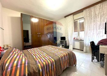 Camera / camera da letto - Trilocale Via Metauro
 
60, Ancona - foto 9