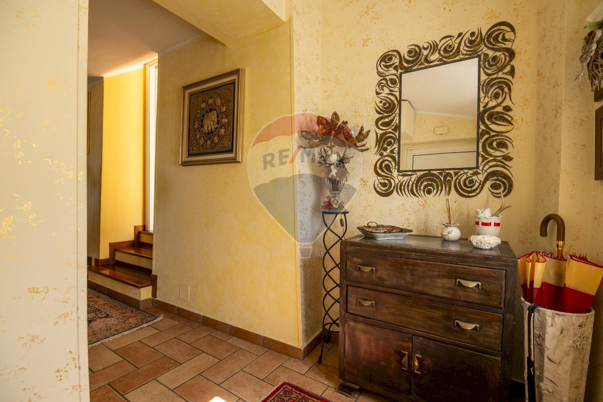 Hall / corridoio - Casa semi indipendente Frazione San Giovanni
 
13, Fabriano - foto 3