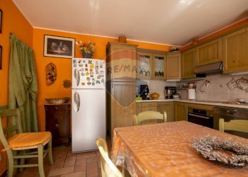 Cucina - Casa semi indipendente Frazione San Giovanni
 
13, Fabriano - foto 12