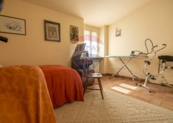 Camera / camera da letto - Casa semi indipendente Frazione San Giovanni
 
13, Fabriano - foto 22