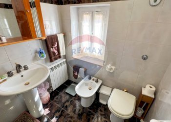 Bagno - Casa semi indipendente Frazione San Giovanni
 
13, Fabriano - foto 24