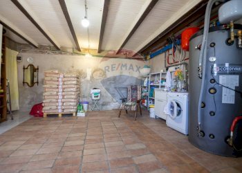 Lavanderia - Casa semi indipendente Frazione San Giovanni
 
13, Fabriano - foto 38