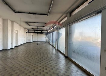 Parcheggio - Commercial Premises Via Flaminia
 
224/b, Ancona - photo 1