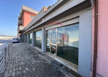 Terrazza - Commercial Premises Via Flaminia
 
224/b, Ancona - photo 7