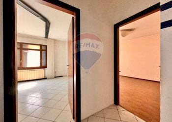 Hall / corridoio - Ufficio Corso Garibaldi
 
149, Fossombrone - foto 11