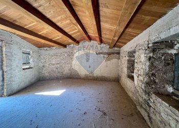 Stanza vuota - Rustic Localita' Piancavallino
 
5-7-9, Cingoli - photo 12