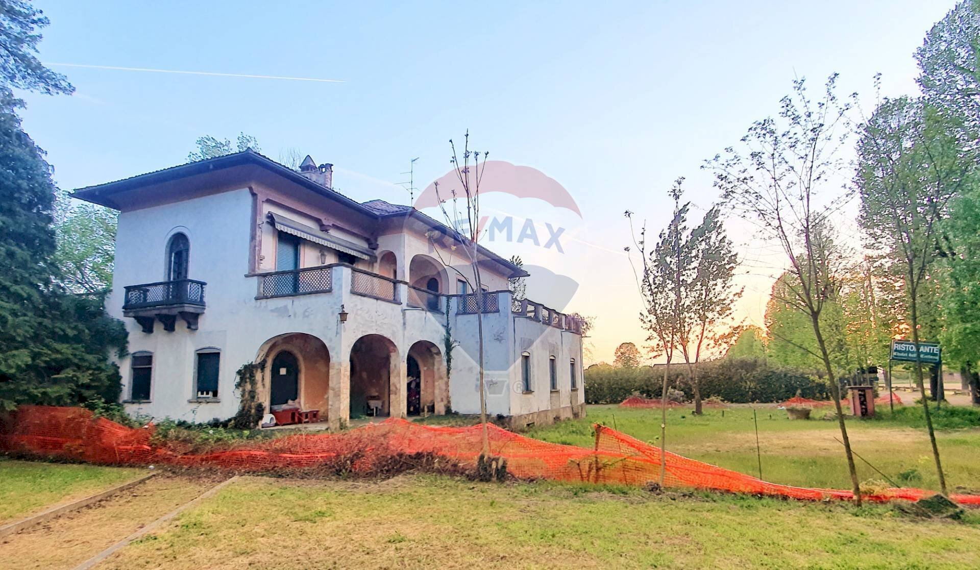 Casa all\'aperto - Locale Commerciale via del Monumento, Certosa di Pavia - foto 1