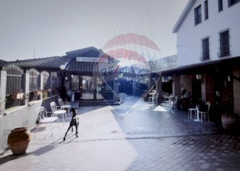 Edificio all\'aperto - Locale Commerciale via pavia
68, Bressana Bottarone - foto 10