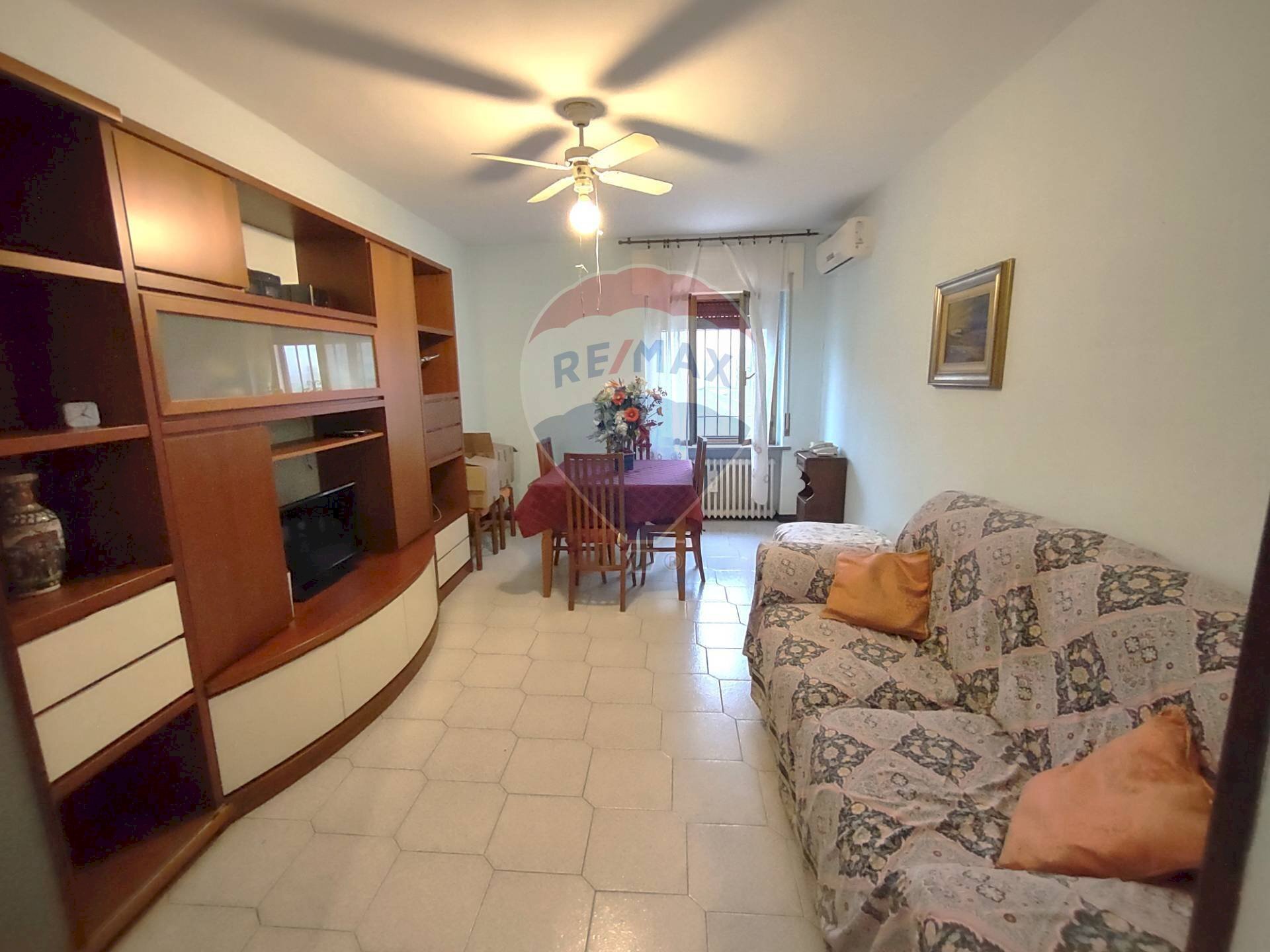 Sala da pranzo - Semi-detached house via San Pietro
 
17, Suardi - photo 3