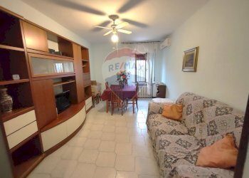 Sala da pranzo - Semi-detached house via San Pietro
 
17, Suardi - photo 3