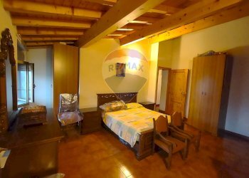 Camera / camera da letto - Semi-detached house via San Pietro
 
17, Suardi - photo 9